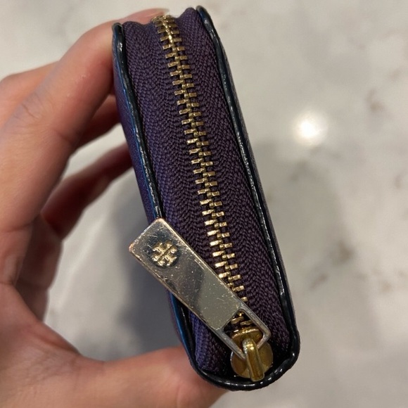 Wallet: Tory Burch Wallet with Zipper and Keyring, Purple ๐ Bundle Me! - Picture 4 of 6